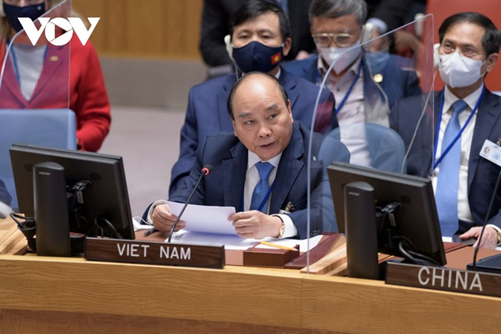 Staatspräsident Nguyen Xuan Phuc bittet UNO um Gründung von Datenbank über steigenden Meeresspiegel